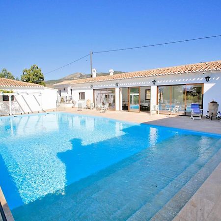 Senia Tomaset III Vila Onil Exterior foto