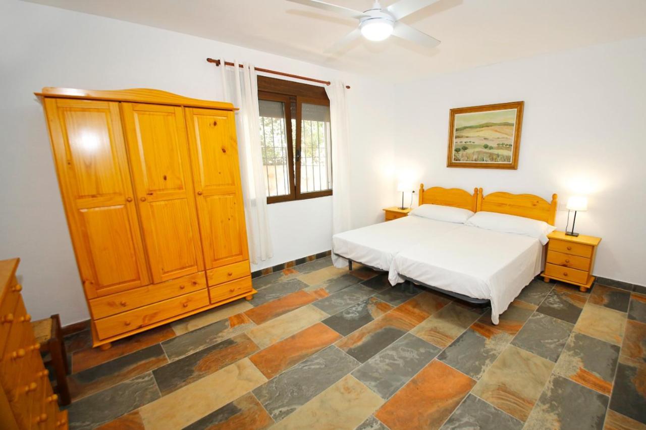 Senia Tomaset III Vila Onil Exterior foto
