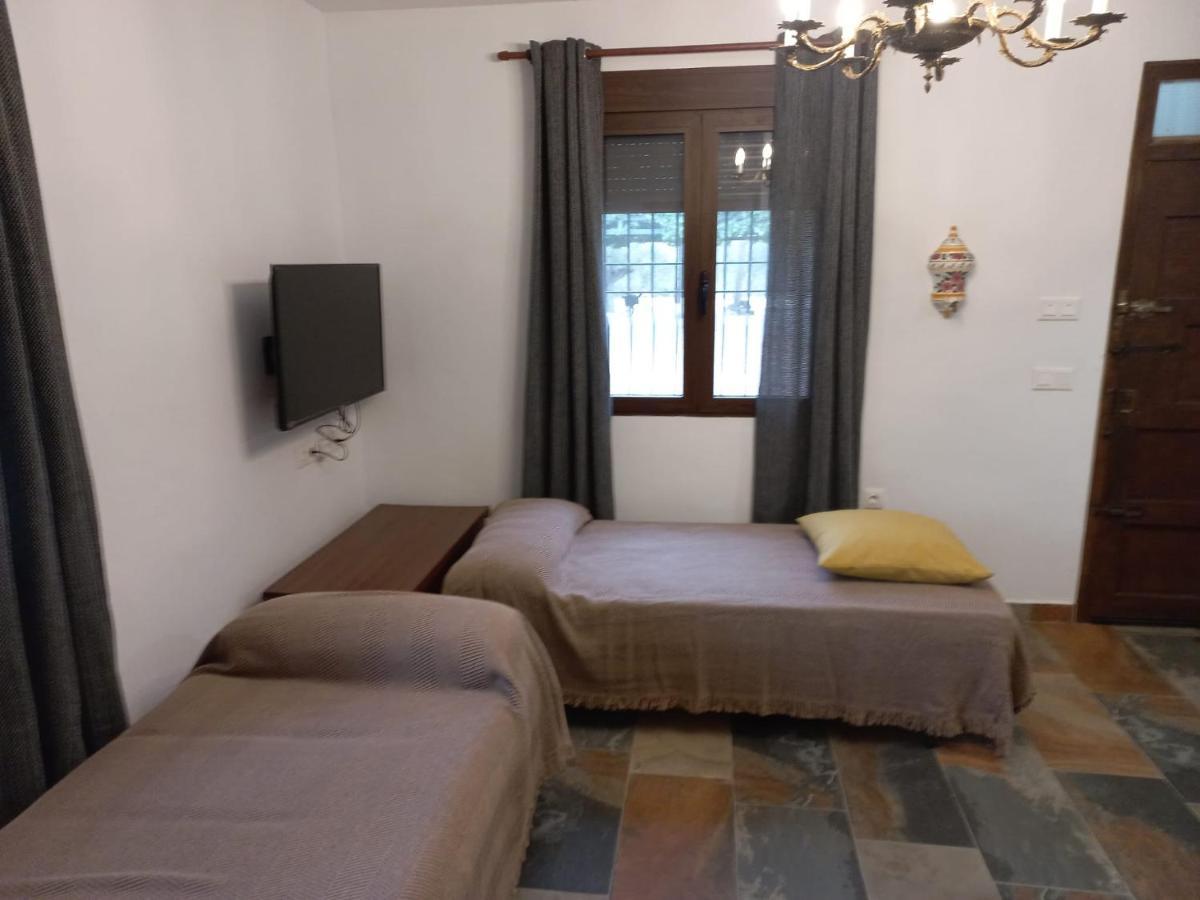 Senia Tomaset III Vila Onil Exterior foto